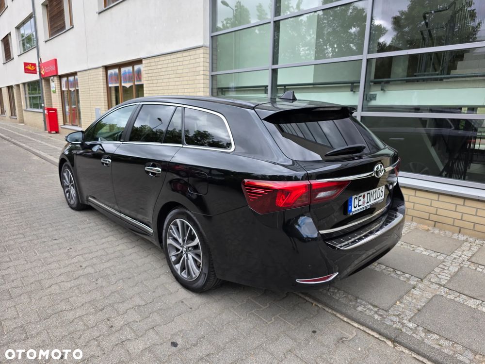 Toyota Avensis - 5