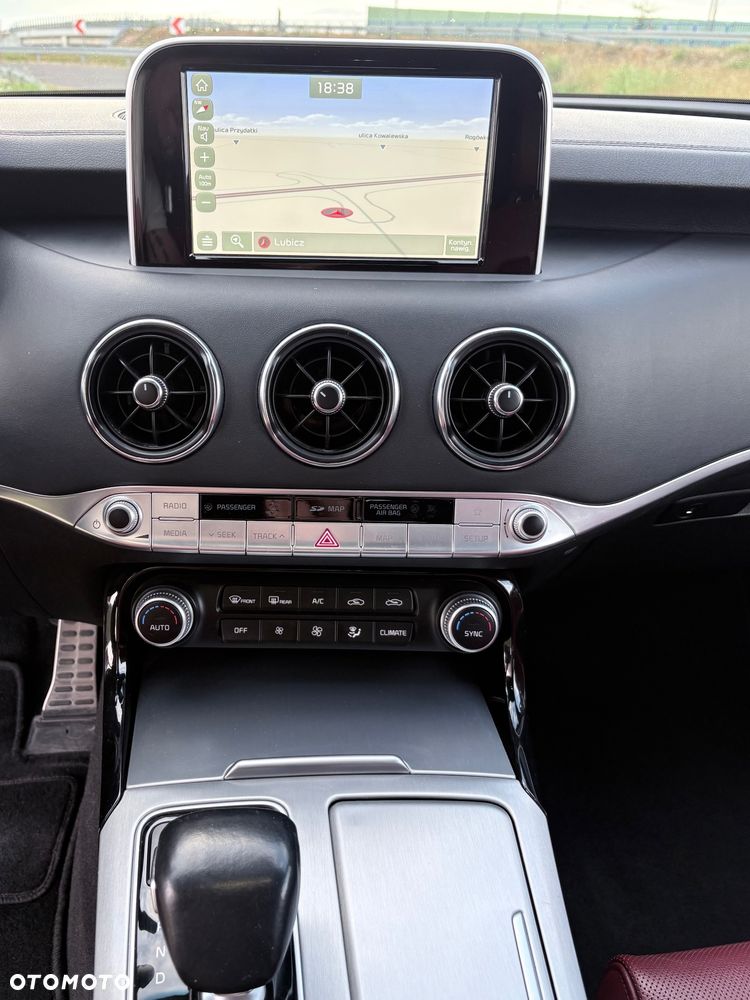 Kia Stinger 2.0 T-GDI GT Line - 30