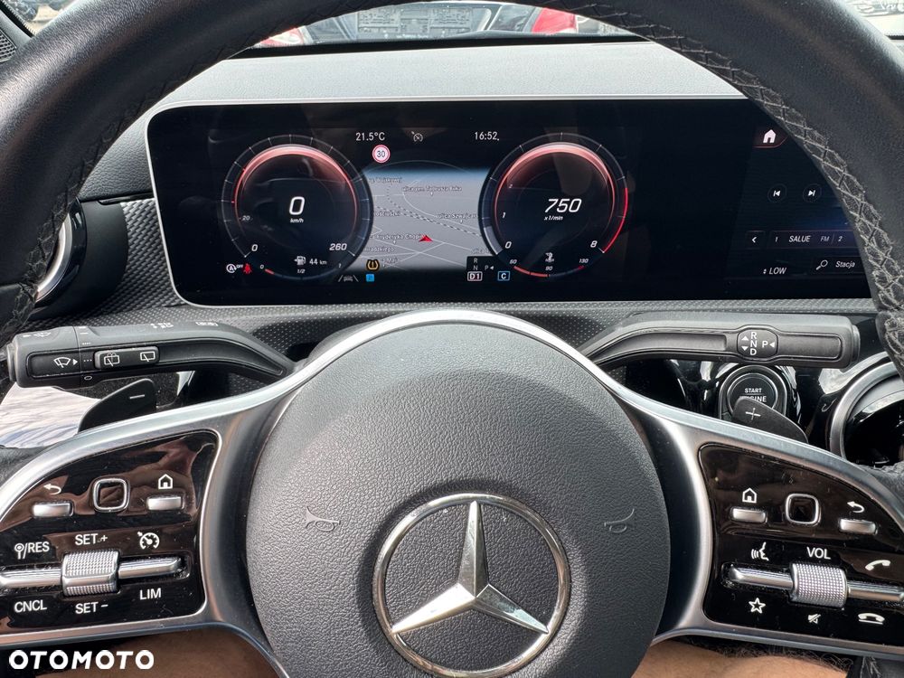 Mercedes-Benz Klasa A 220 7G-DCT AMG Line - 17