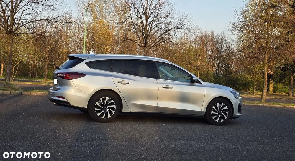 Ford Focus 1.5 EcoBlue Start-Stopp-System TITANIUM EDITION - 10