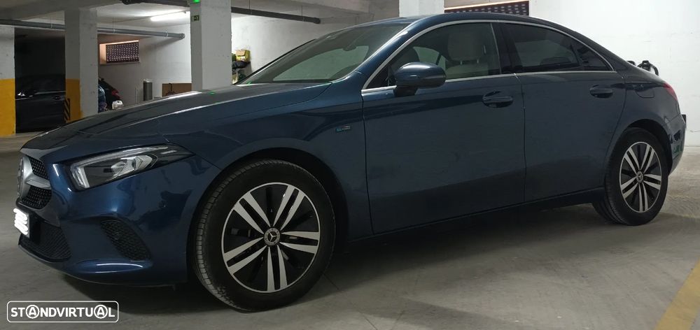 Mercedes-Benz A 250 Limousine e Style Plus - 2