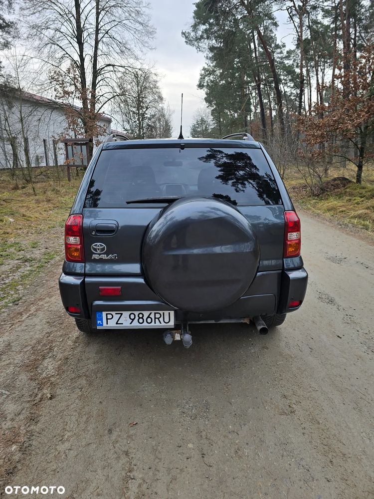 Toyota RAV4 2.0 VVT-i 4x4 - 4