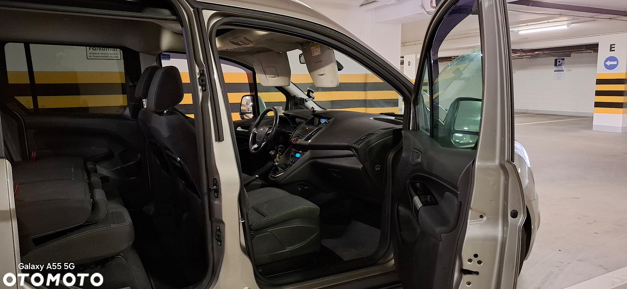 Ford Tourneo Connect - 15