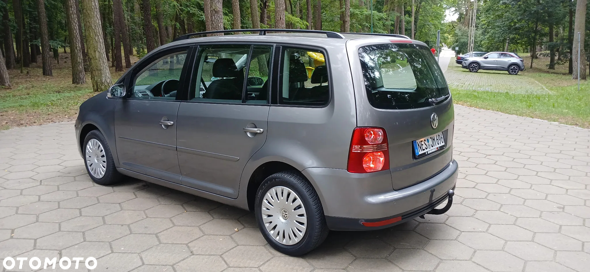 Volkswagen Touran 1.4 TSI Comfortline - 2