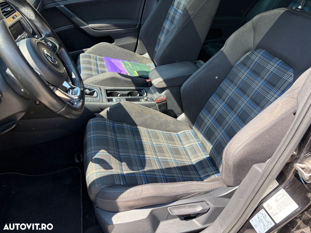 Volkswagen Golf 1.4 GTE Plug-In-Hybrid DSG - 8