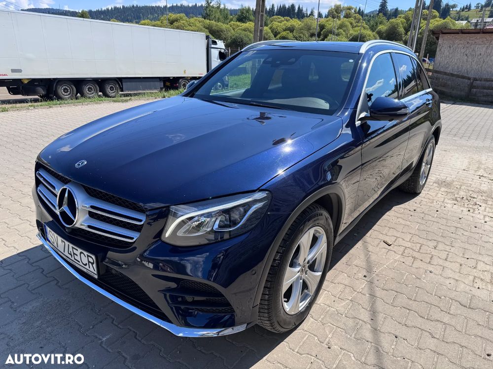 Mercedes-Benz GLC - 12