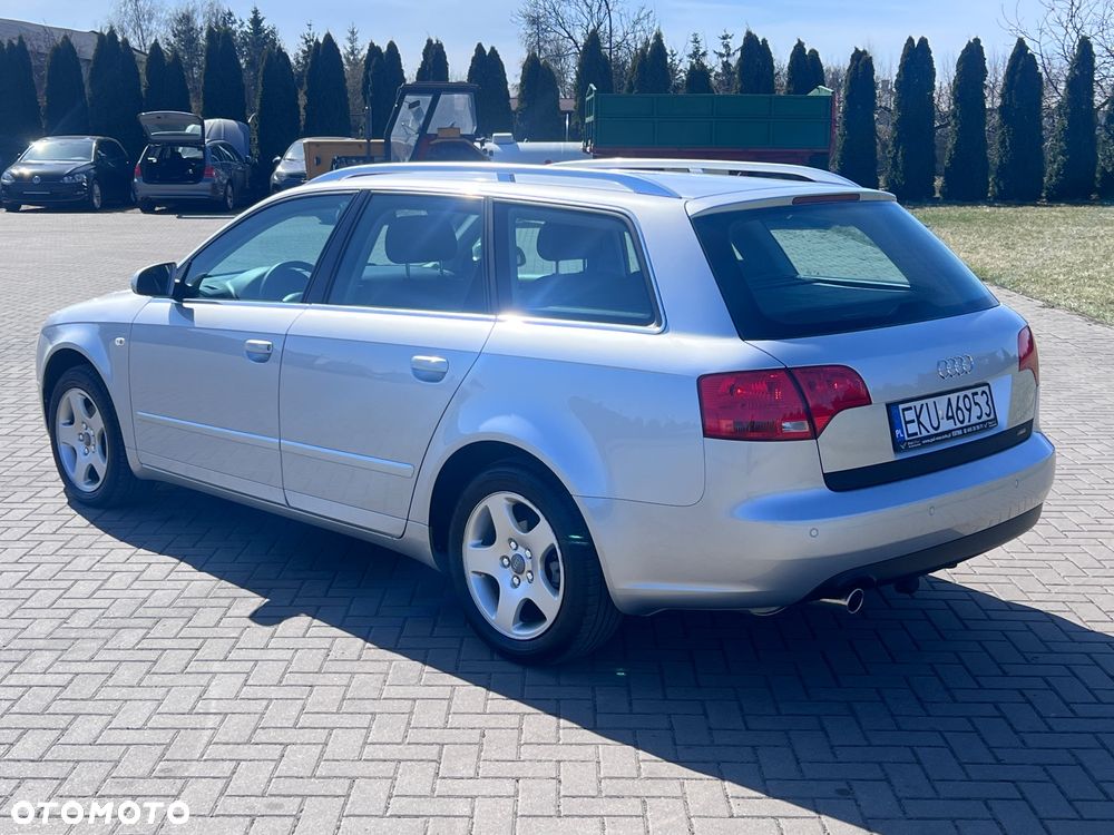 Audi A4 Avant - 11