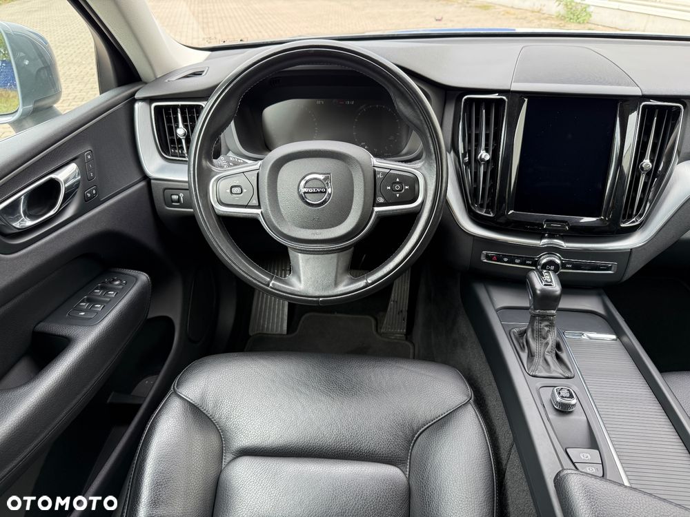 Volvo XC 60 T5 AWD Momentum - 12