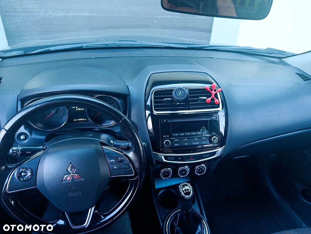 Mitsubishi ASX - 9
