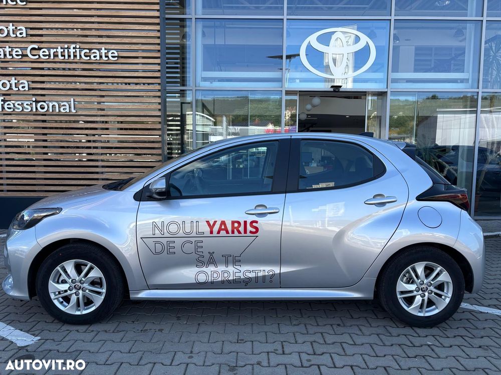 Toyota Yaris 1.5 VVT-i HSD Active - 4