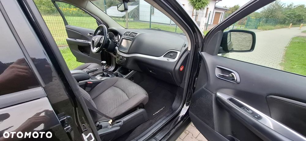 Fiat Freemont 2.0 Multijet Urban - 17