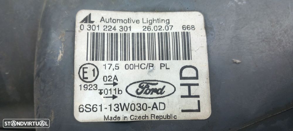 Ótica / farol esquerda FORD Fiesta V (JH_, JD_) - 5