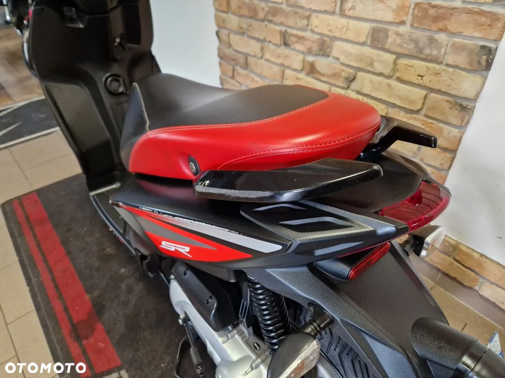 Aprilia SR - 25