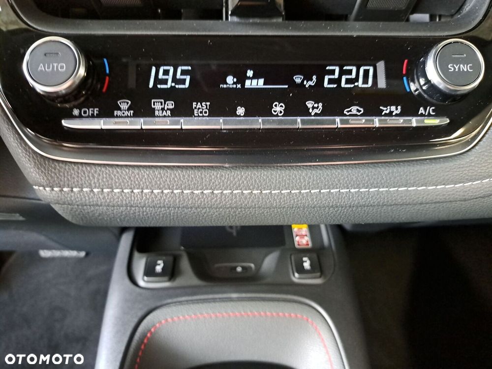 Toyota Corolla 2.0 Hybrid GR Sport - 27