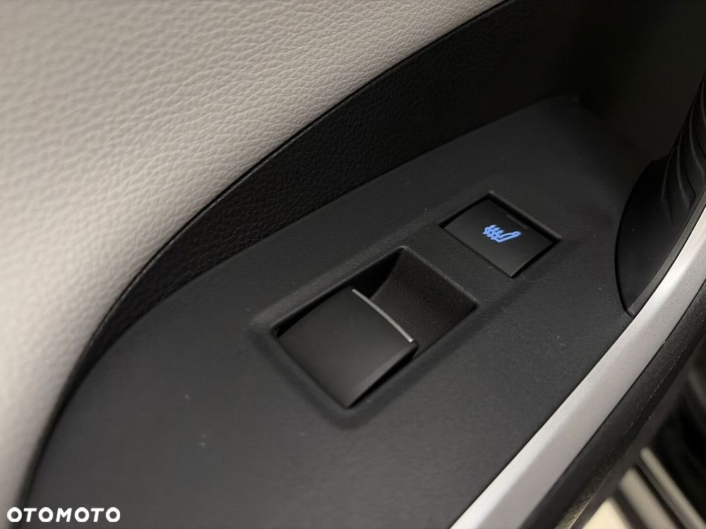 Toyota RAV4 2.5 Hybrid Executive 4x2 - 24