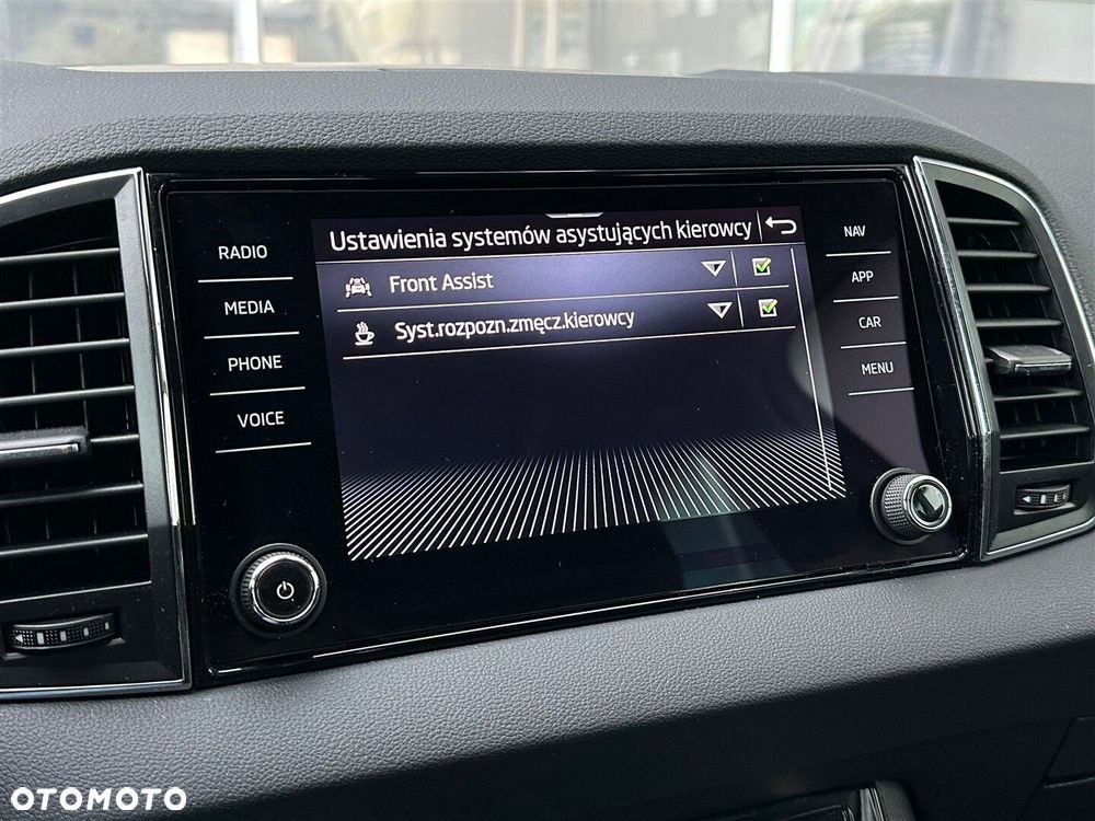 Skoda Karoq 1.5 TSI ACT 4x2 Style DSG - 25