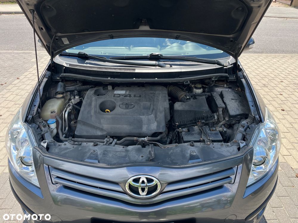 Toyota Auris 1.4 D-4D Luna EU5 - 12