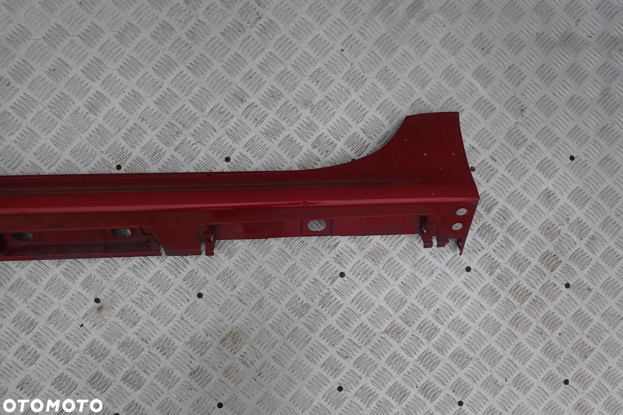 PRÓG LISTWA PROGOWA LEWA / PRAWA TOYOTA YARIS IV 75860-K0080 / 75850-K0080 - 5