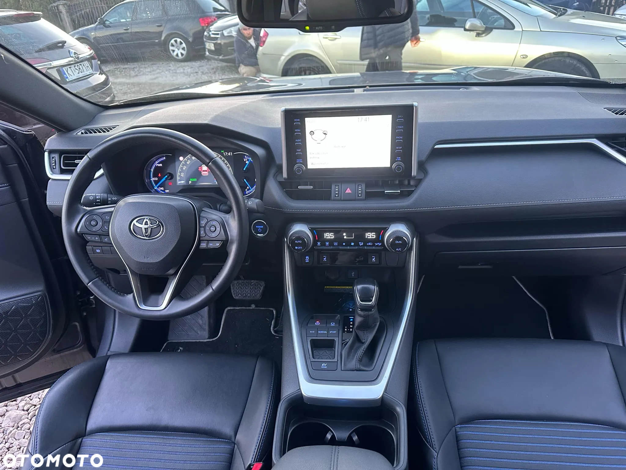 Toyota RAV4 2.5 Hybrid Selection 4x2 - 17