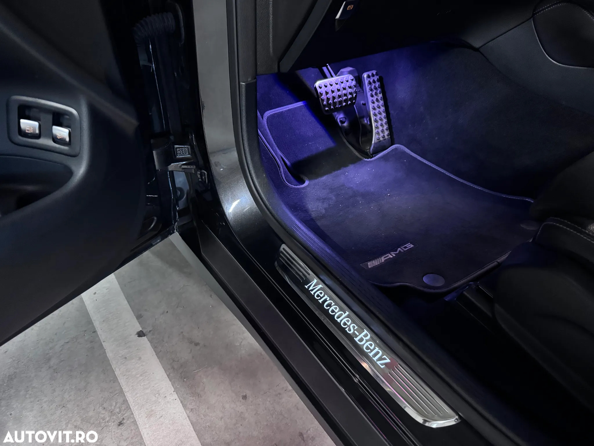 Mercedes-Benz GLC 300 e 4MATIC - 32