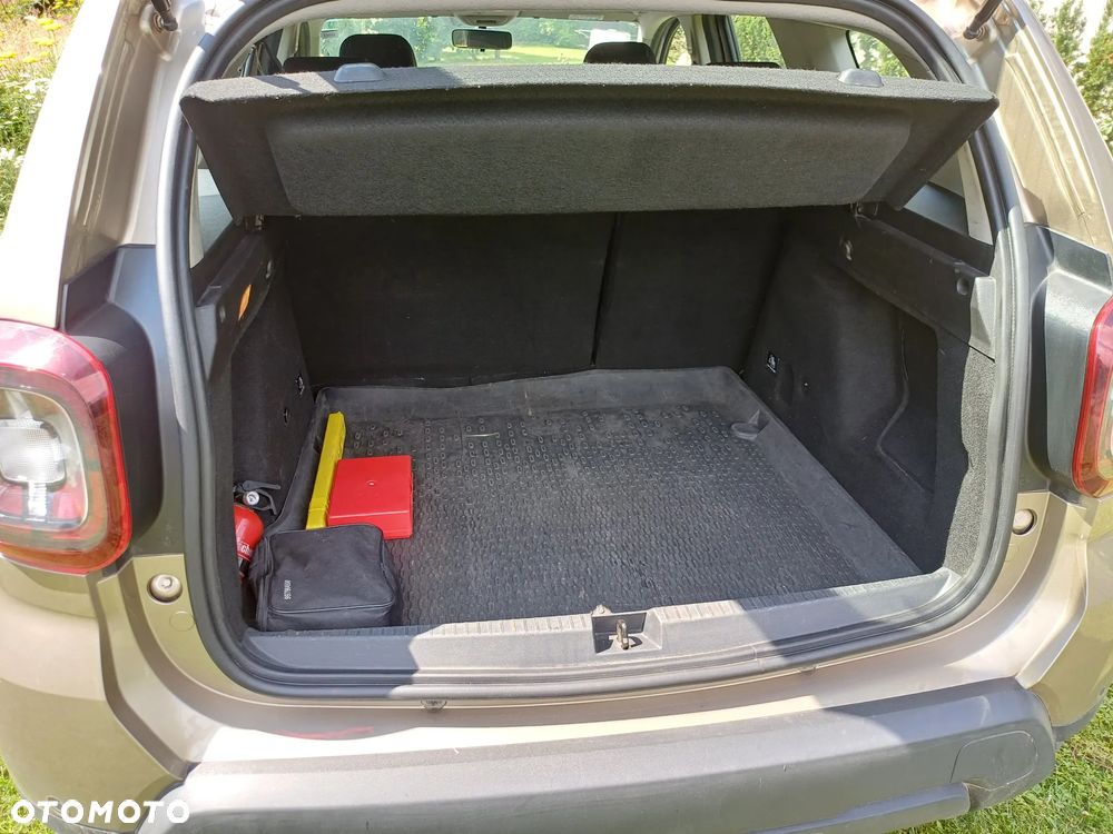 Dacia Duster 1.6 SCe Ambiance S&S - 8