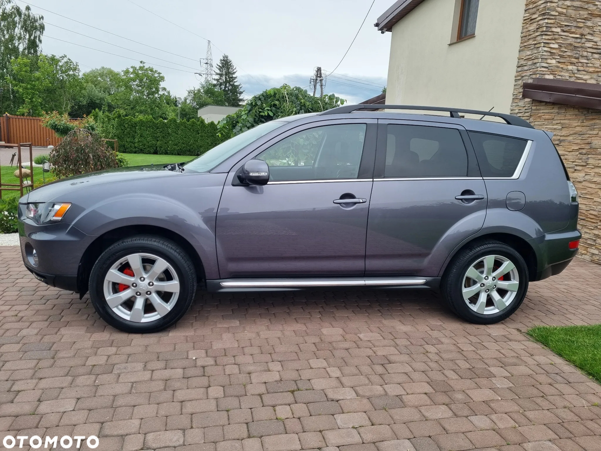 Mitsubishi Outlander - 9