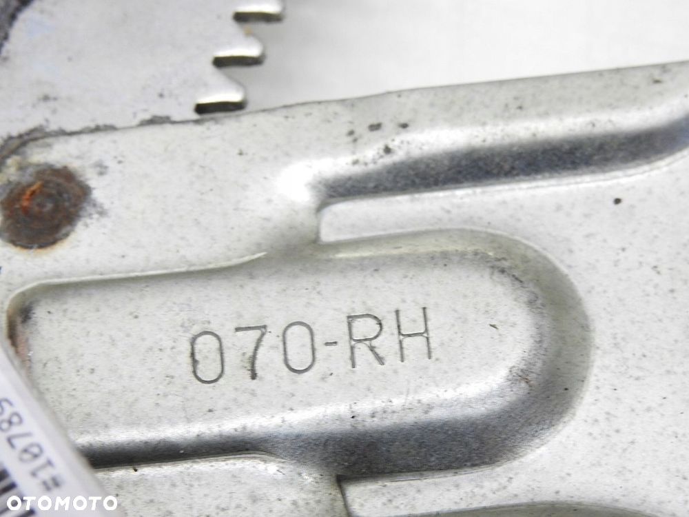 MECHANIZM SILNICZEK SZYBY PRAWY TYŁ MITSUBISHI ASX - 9