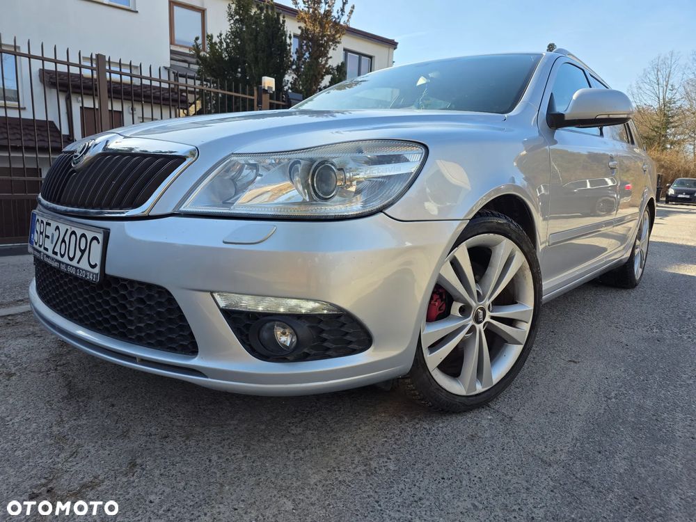 Skoda Octavia 2.0 TSI DSG RS - 1