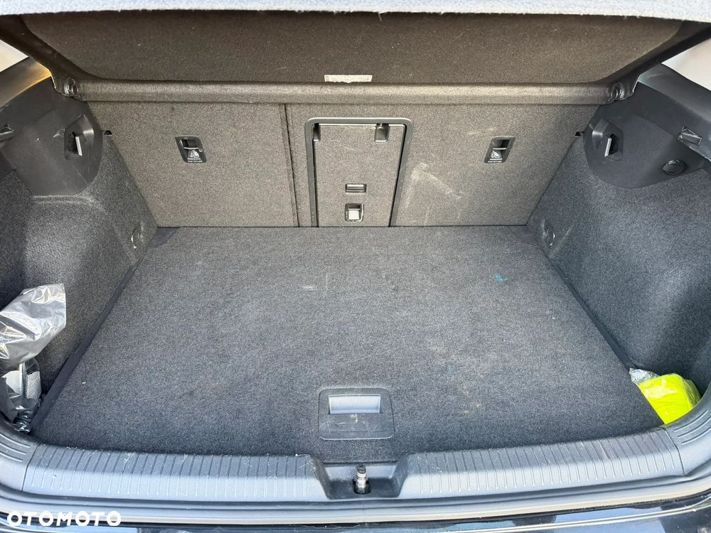 Volkswagen Golf 1.5 eTSI OPF DSG Life - 38