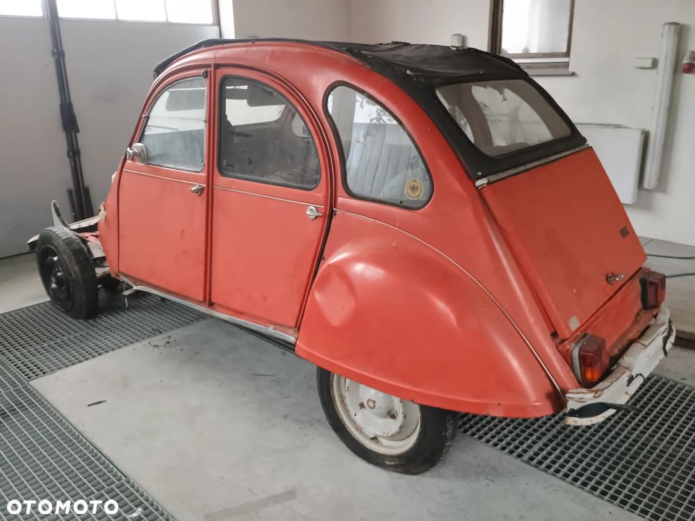 Citroën 2 CV 6 Club - 10