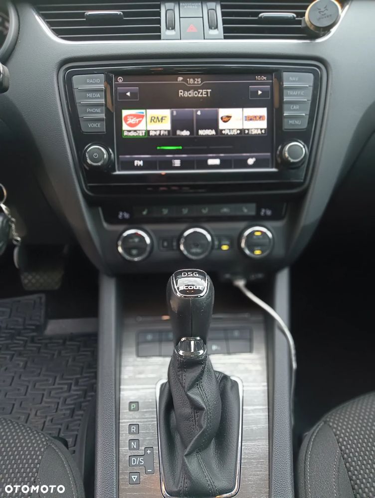 Skoda Octavia 2.0 TDI 4x4 DSG Scout - 12