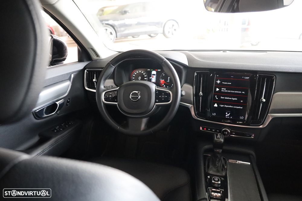 Volvo V90 2.0 D4 Momentum Geartronic - 14
