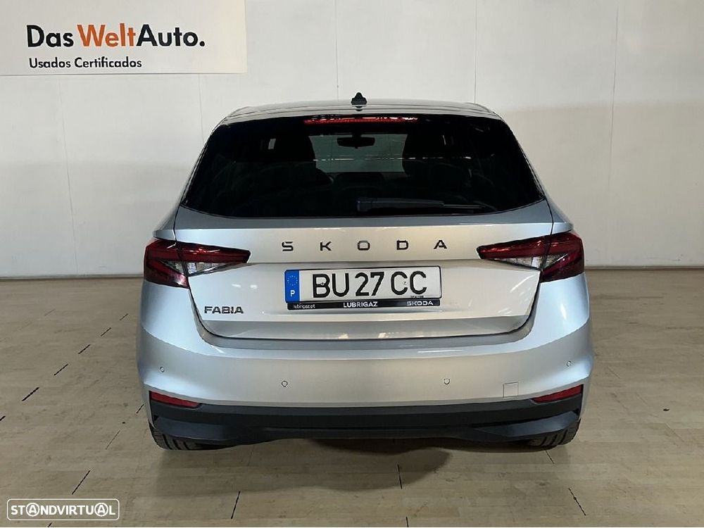 Skoda Fabia 1.0 TSI Selection DSG - 5
