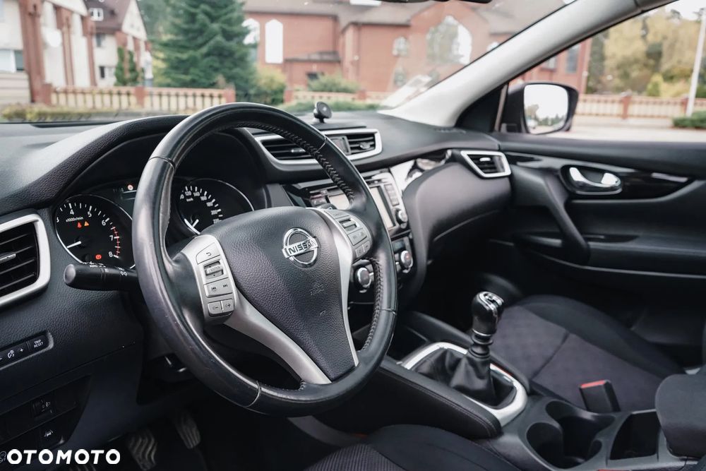 Nissan Qashqai 1.2 DIG-T Tekna - 25