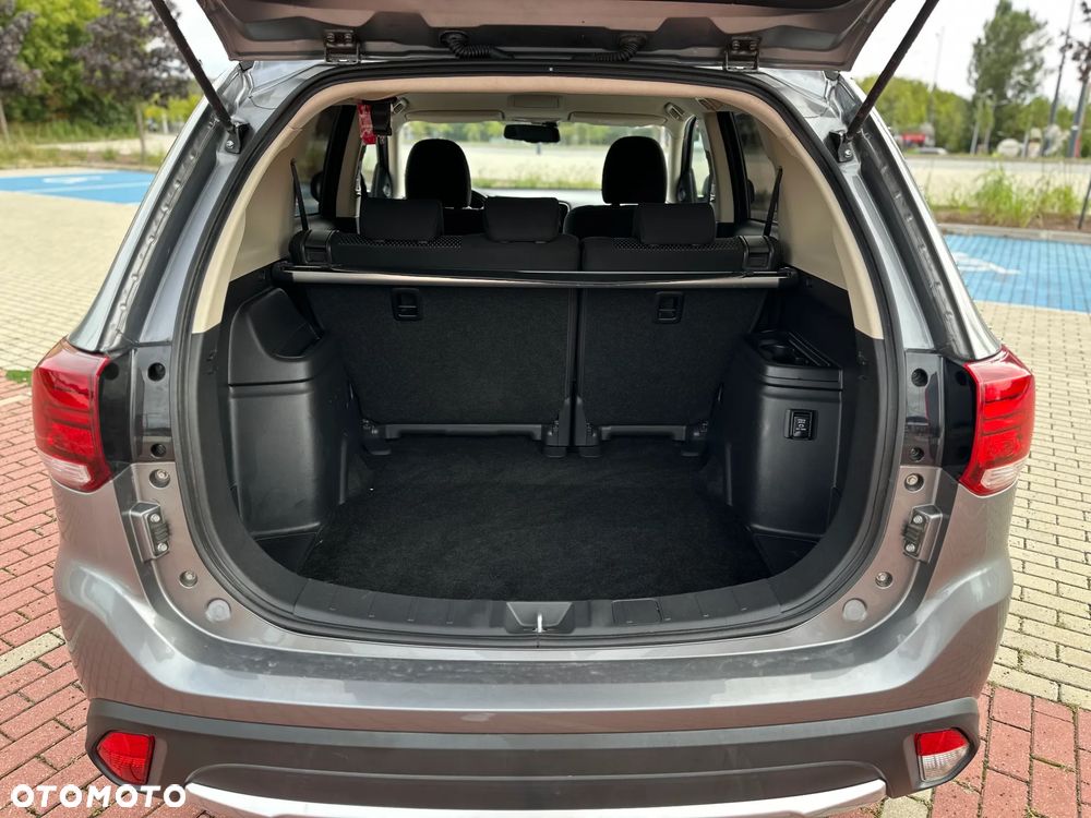 Mitsubishi Outlander 2.0 2WD SUV-Star - 24