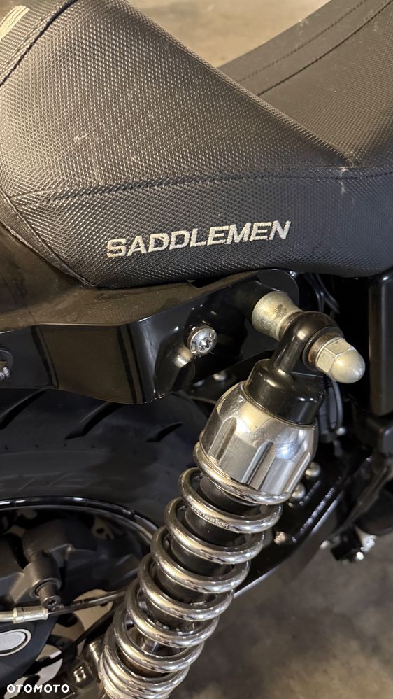 Harley-Davidson Dyna Fat Bob - 3