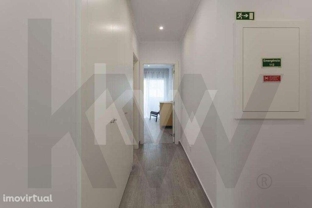 Arrenda T1 em Paço de Arcos mobilado e equipado - Grande imagem: 4/16