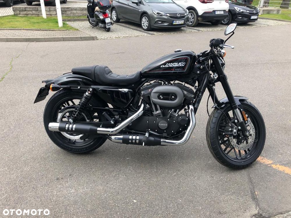 Harley-Davidson Sportster Roadster 1200R - 2