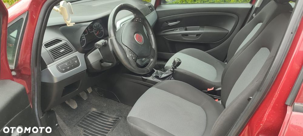 Fiat Grande Punto - 8