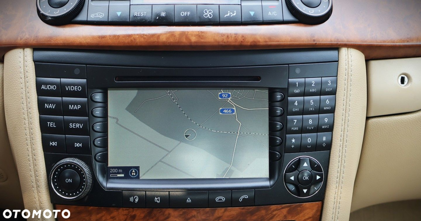 Mercedes-Benz CLS - 21