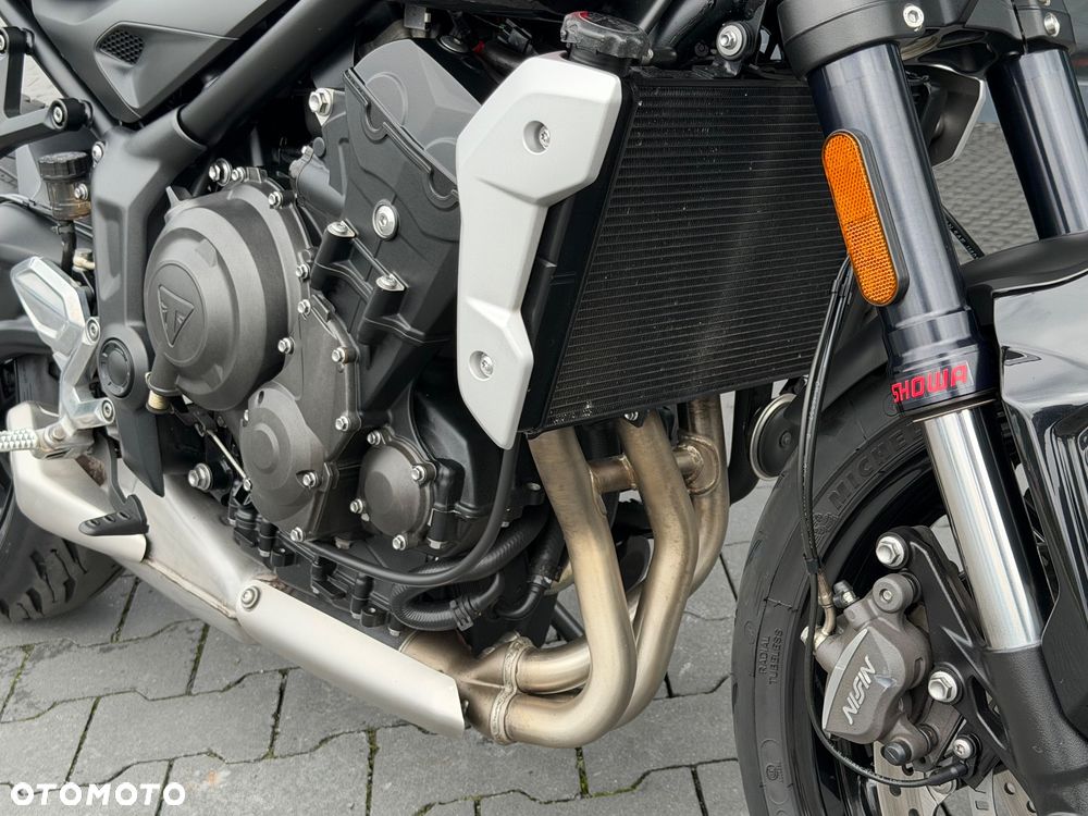 Triumph Trident - 19