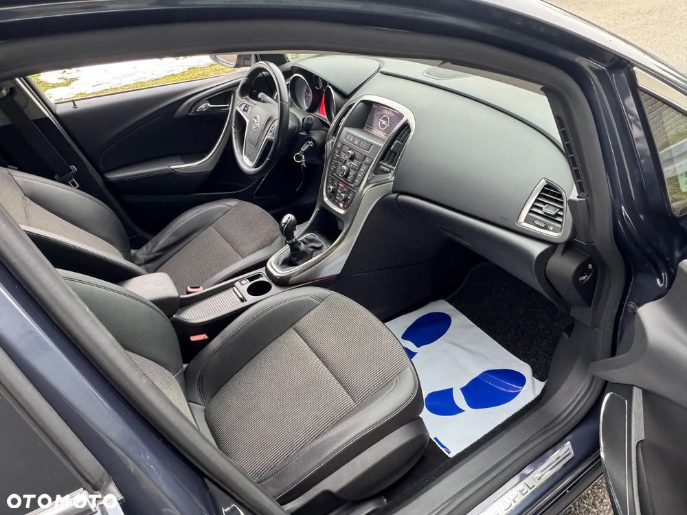 Opel Astra 1.6 Enjoy - 25