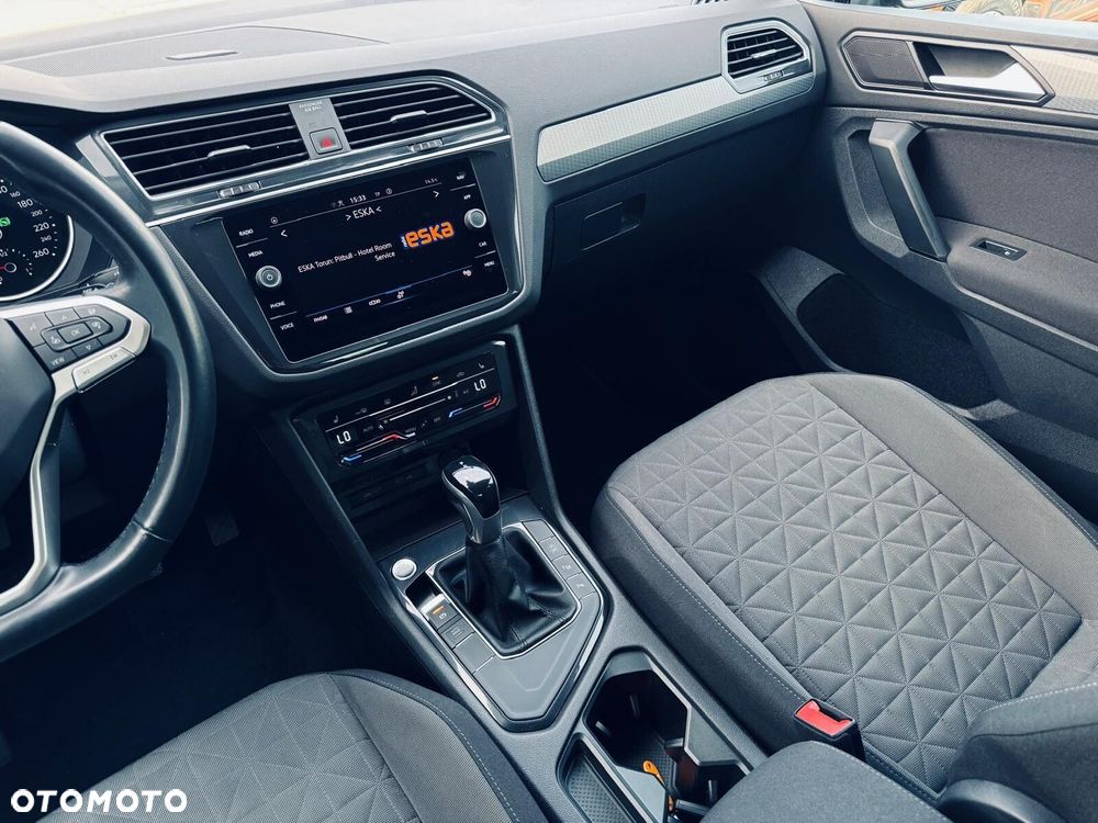Volkswagen Tiguan - 23