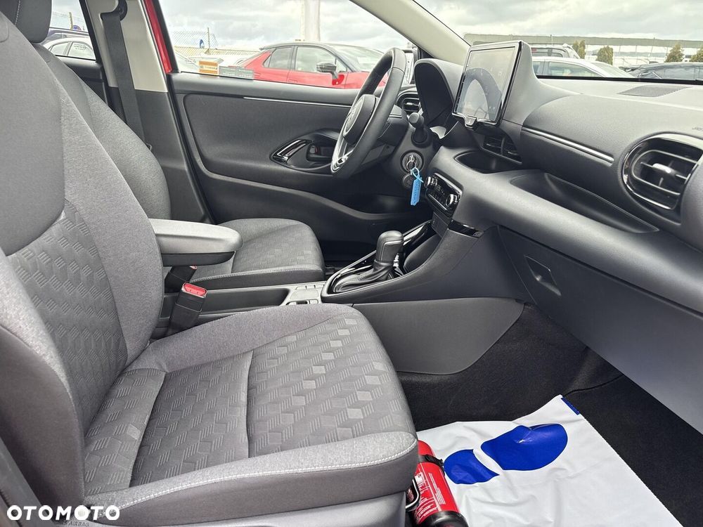 Toyota Yaris Hybrid 1.5 Style - 19