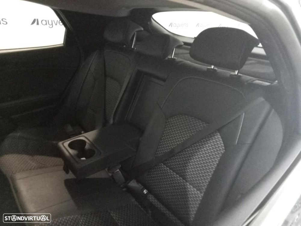 Kia XCeed 1.6 GDi PHEV Drive - 10
