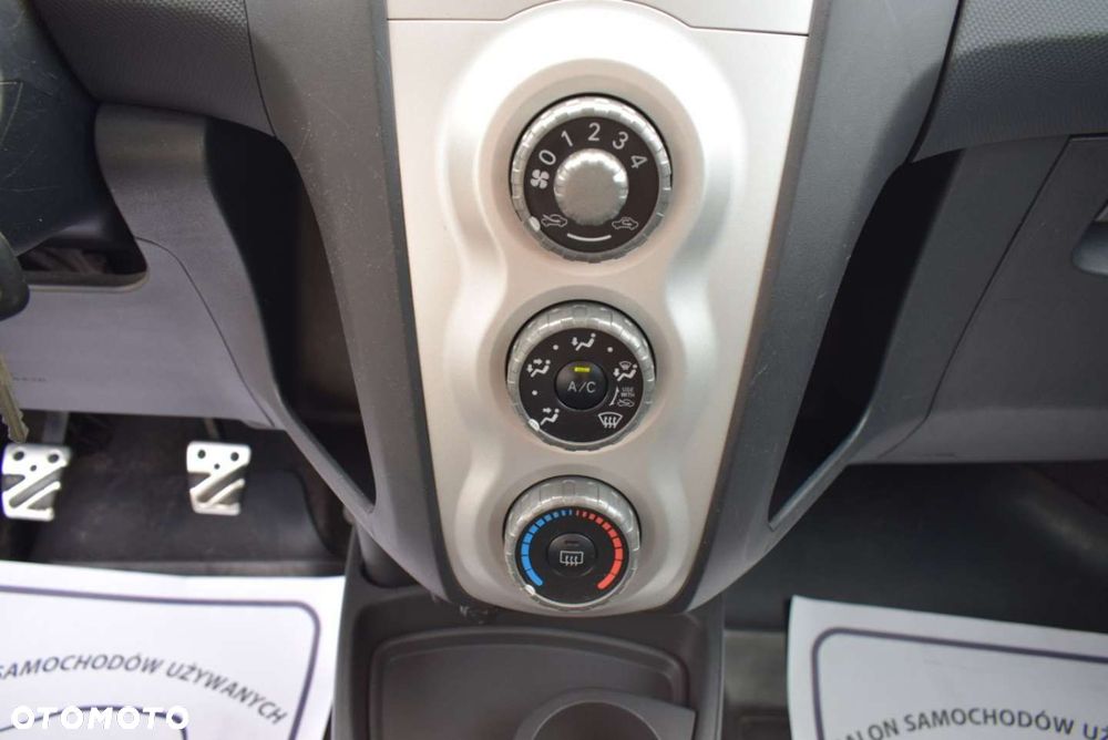 Toyota Yaris - 28