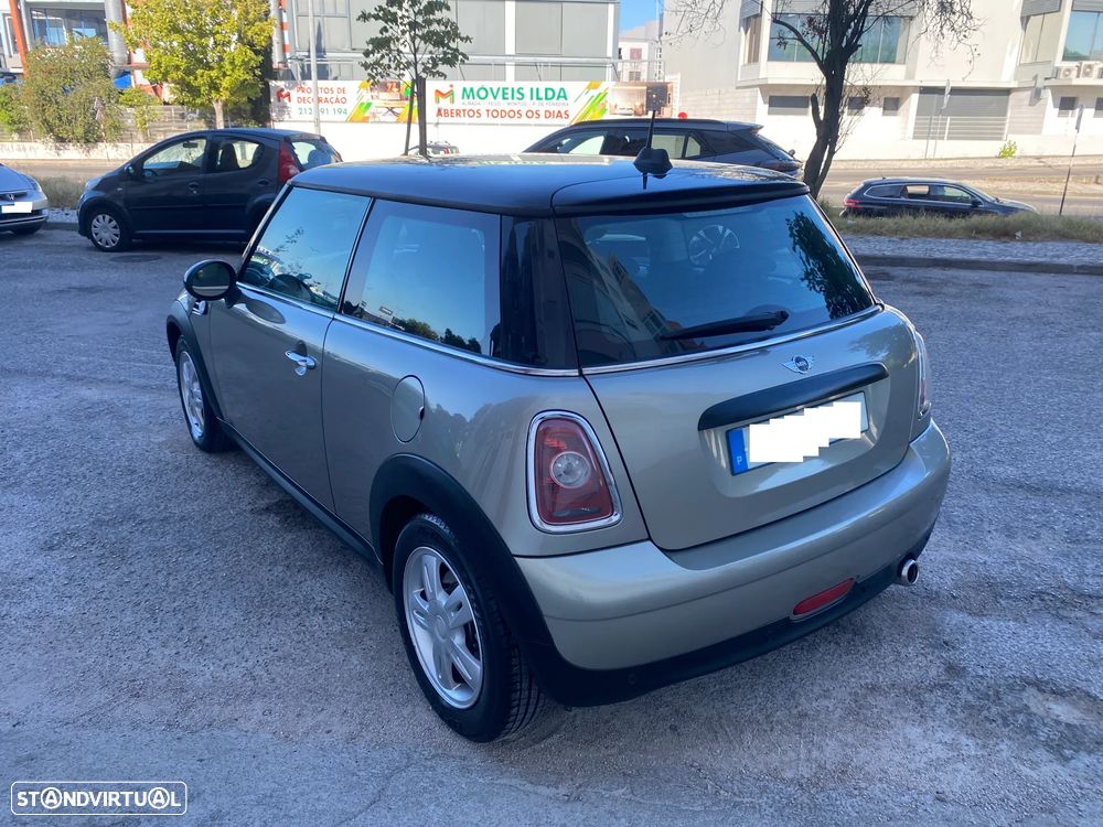 MINI 3 Portas One D - 9