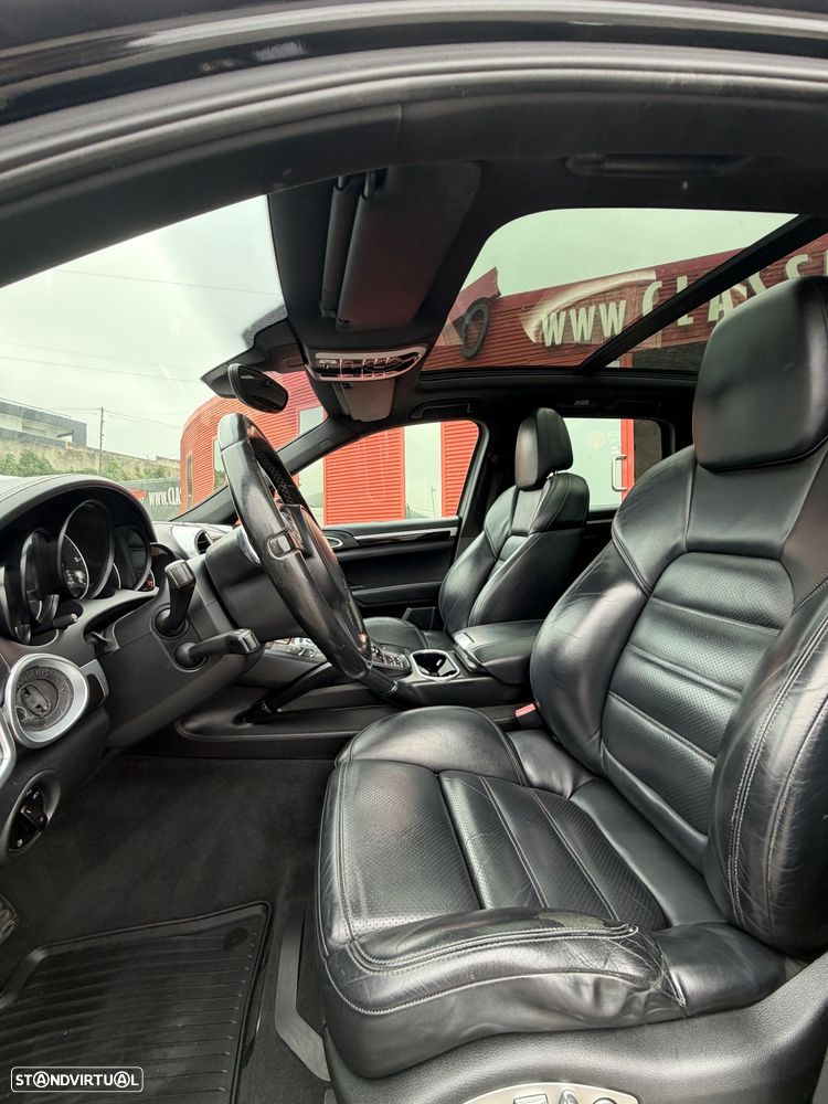 Porsche Cayenne Platinum Edition - 7