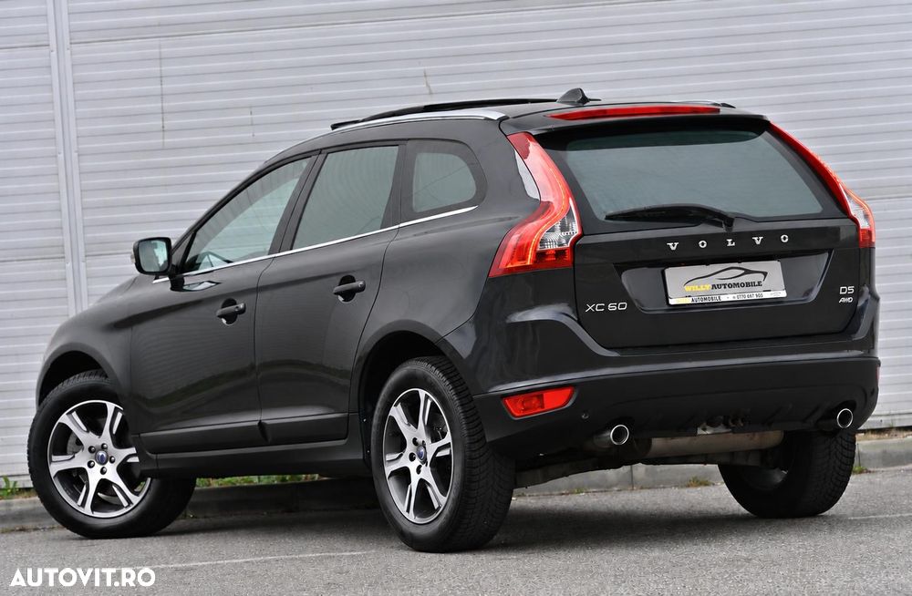 Volvo XC 60 D5 AWD Aut. Summum - 4