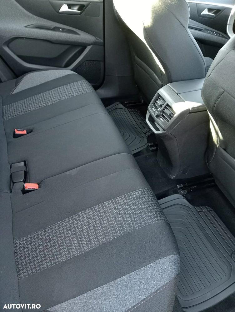 Peugeot 3008 BlueHDi 130 Stop & Start EAT8 Active Pack - 7